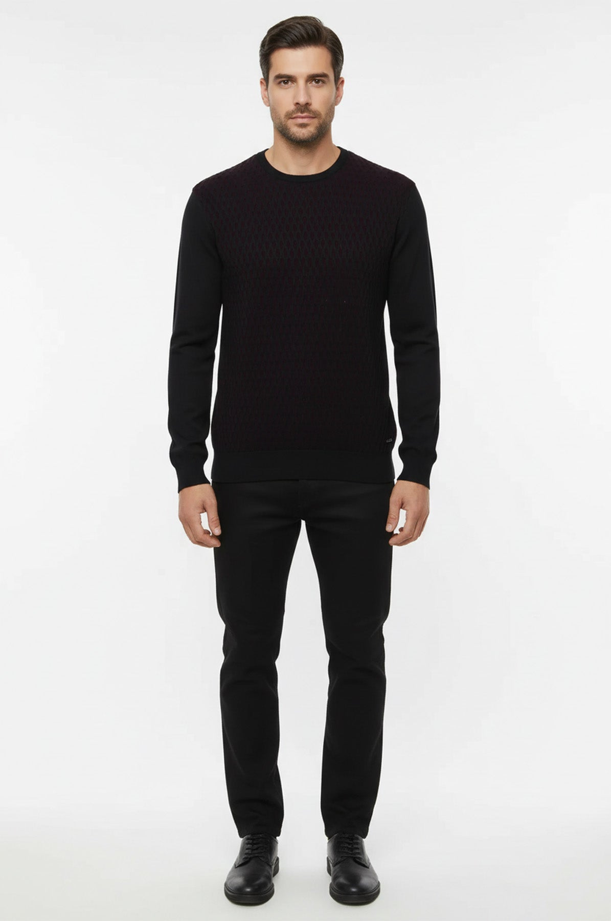 Black Diamond Patterned Circle Neck Sweater - Wessi