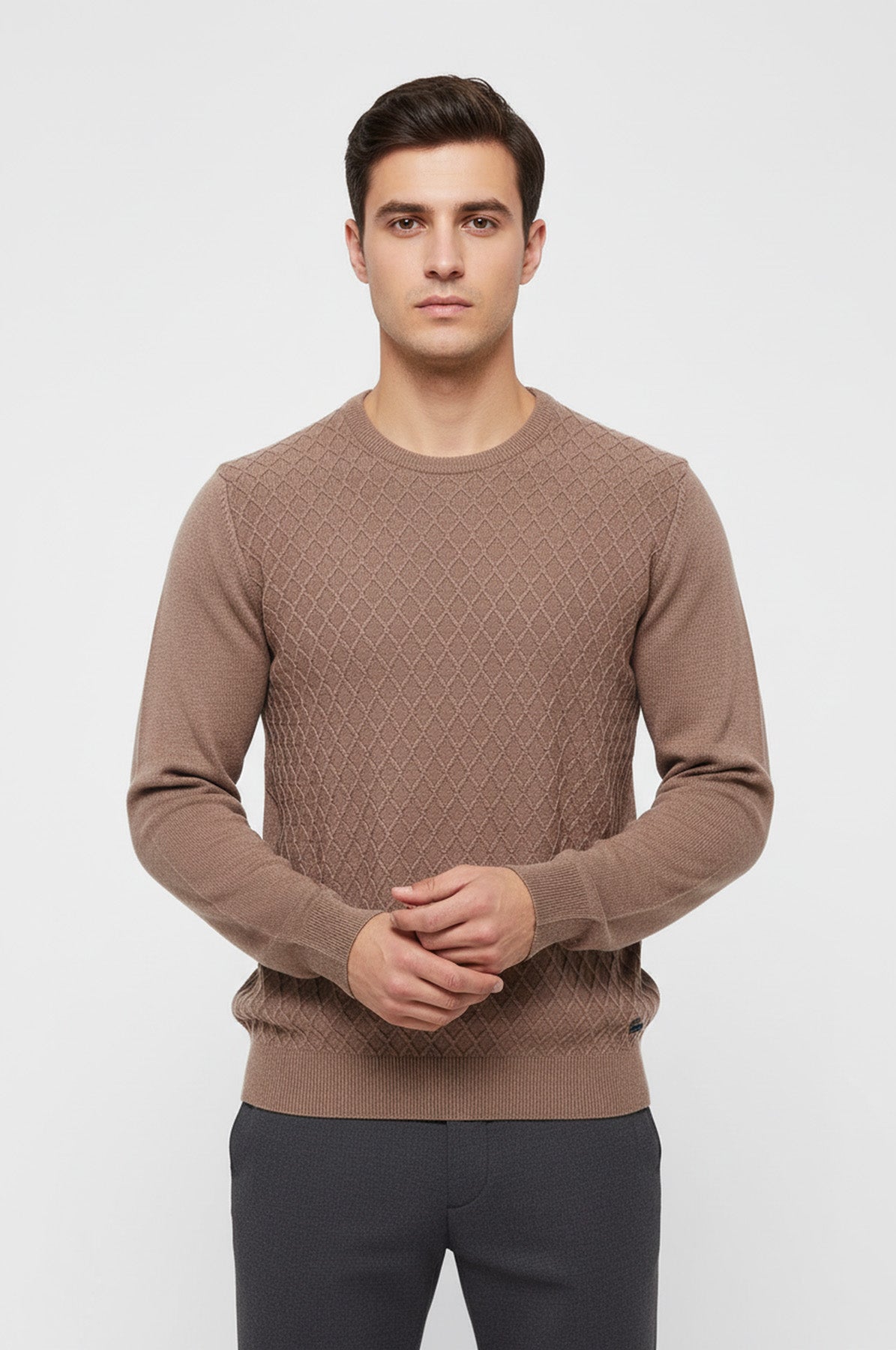 Diamond Pattern Circle Neck Beige Sweater - Wessi