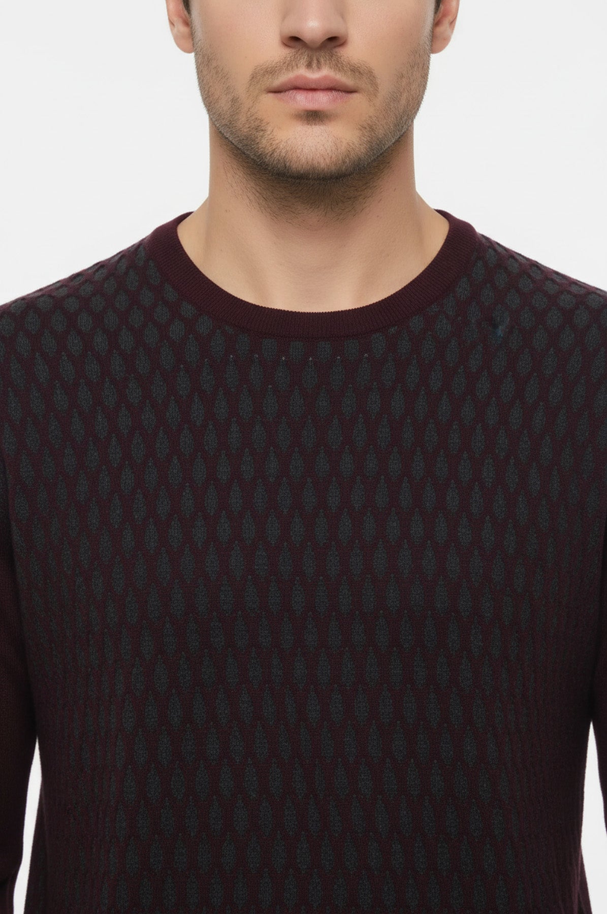Burgundy Diamond Patterned Circle Neck Sweater - Wessi