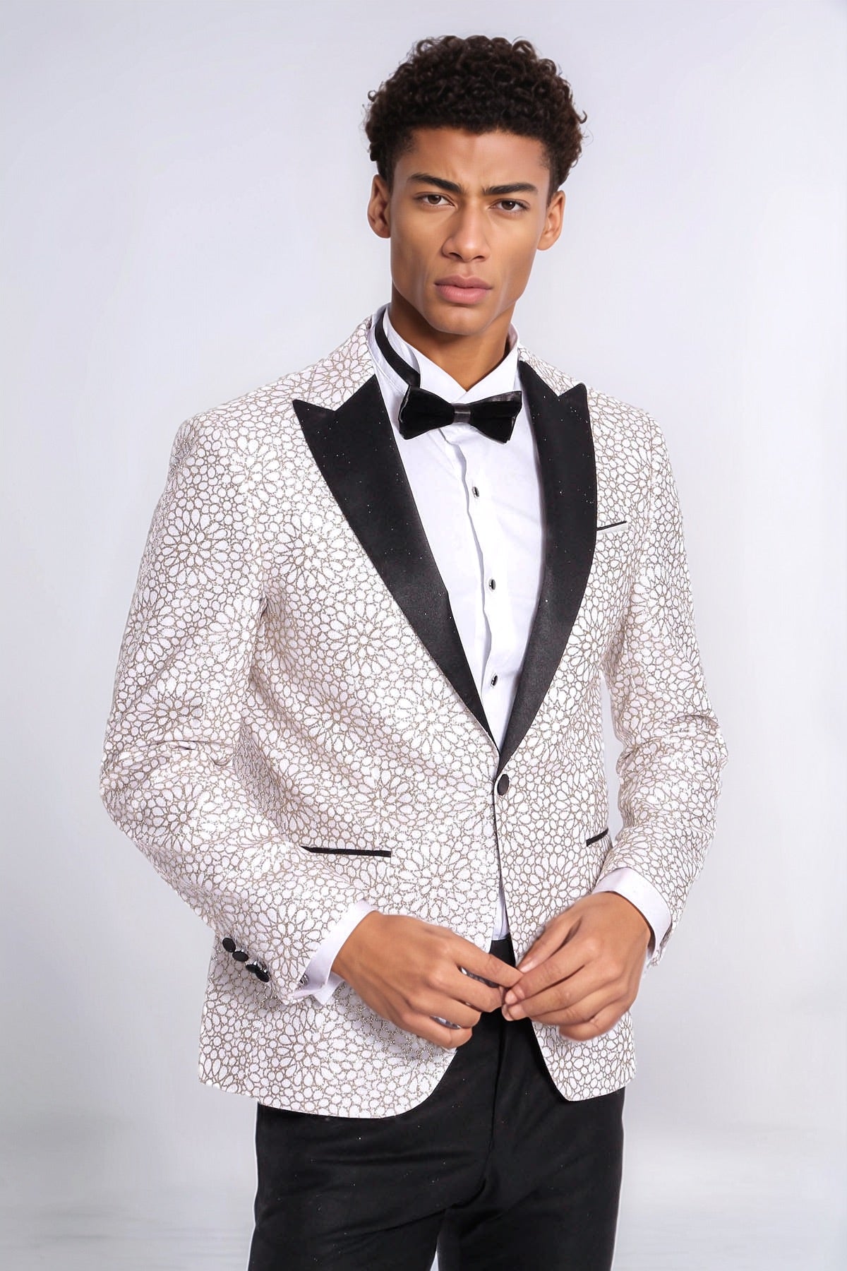 Flower Embroidered Pattern White Men Prom Blazer - Wessi