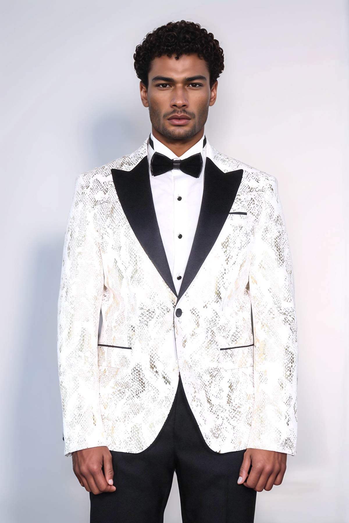 Peak Lapel Slim Fit Gold Patterned White Men Prom Blazer