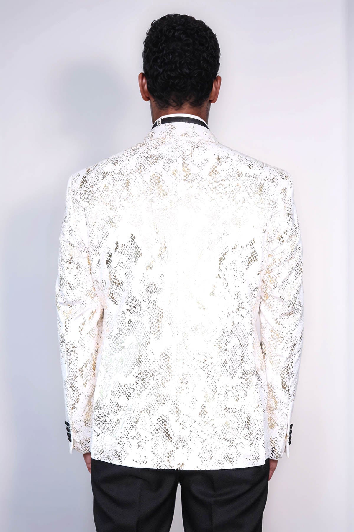 Peak Lapel Slim Fit Gold Patterned White Men Prom Blazer