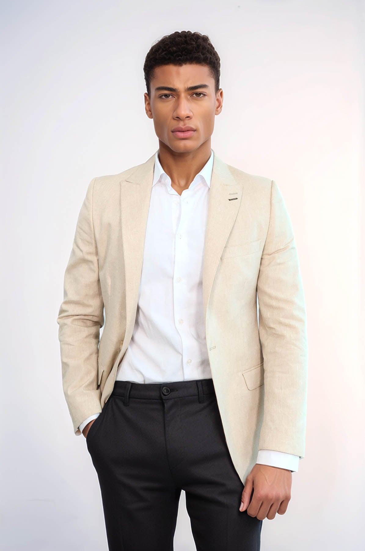 Slim-Fit Peak Lapel Beige Jacket - Wessi