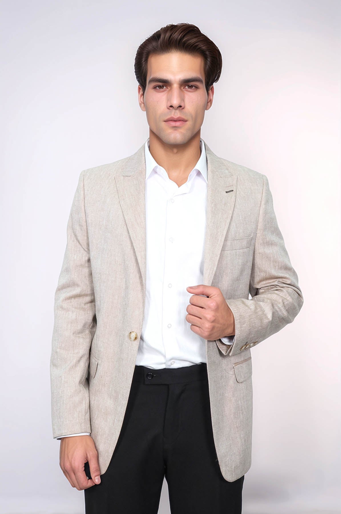 Slim-Fit Peak Lapel Light Brown Jacket - Wessi