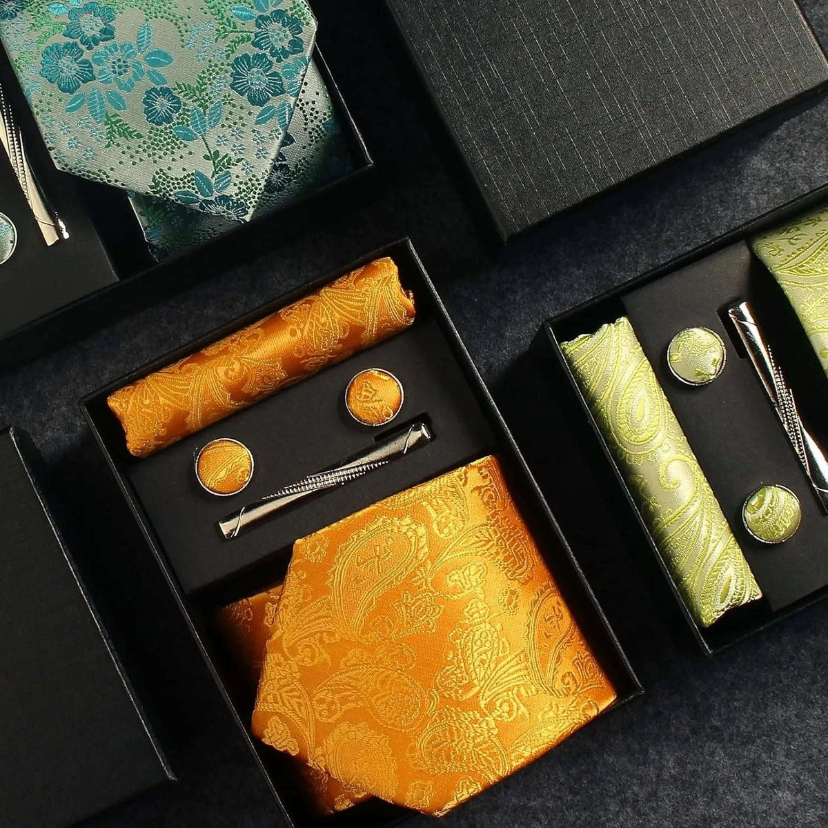 Silk Paisley Tie Gift Set