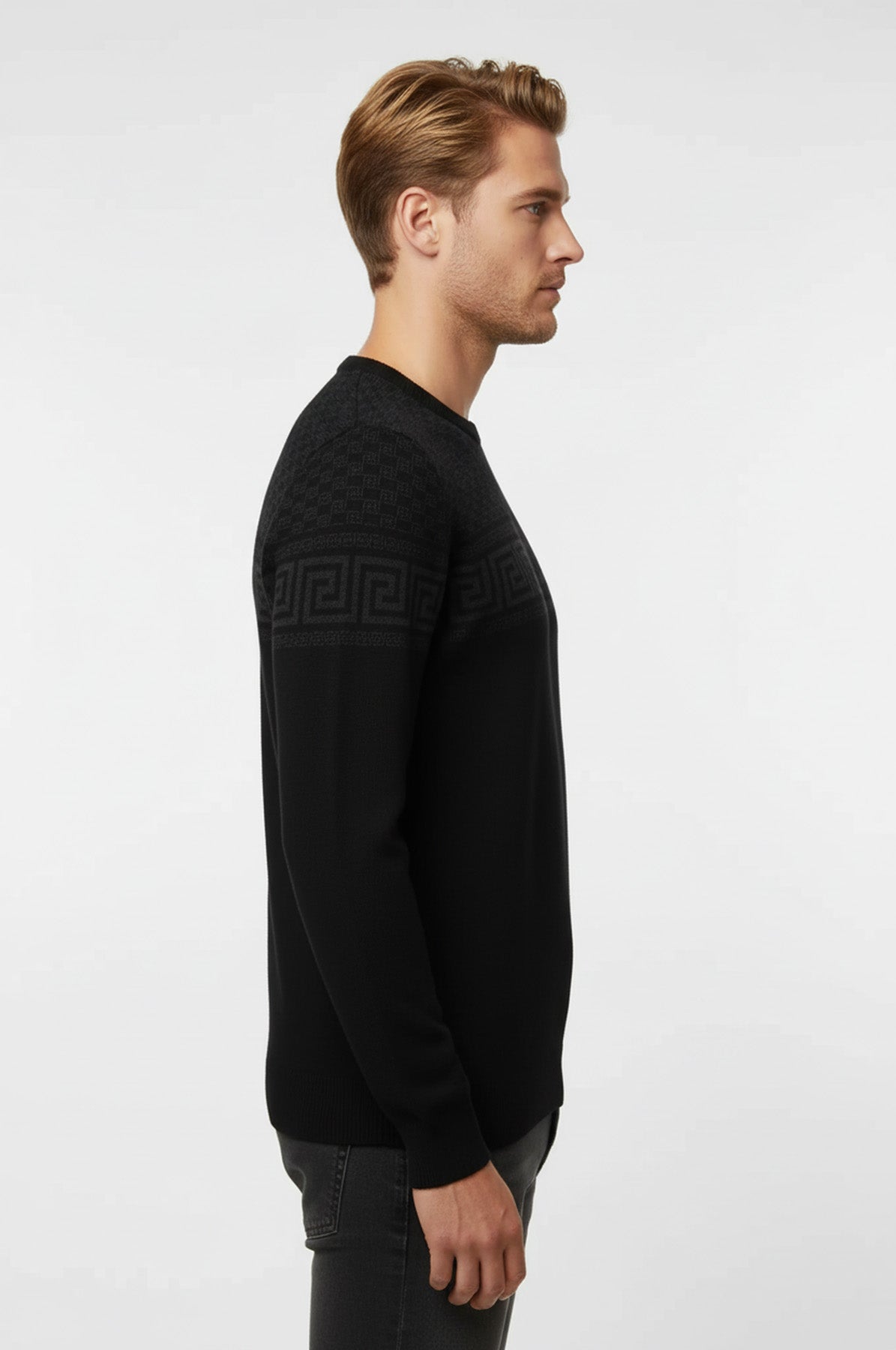 Crew Neck Knitwear Chest Patterned Over Black - Wessi