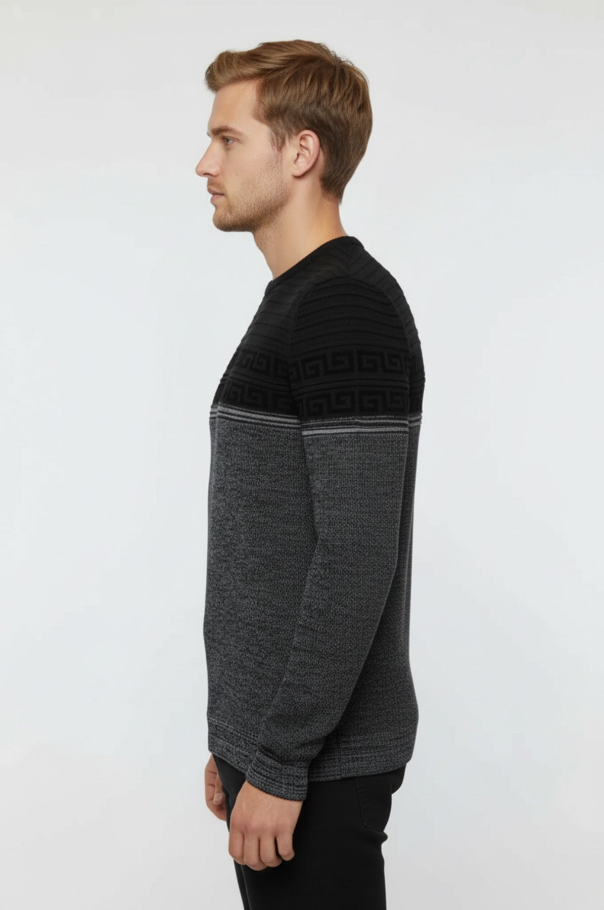 Chest Patterned Circle Neck Grey Men Knitwear - Wessi