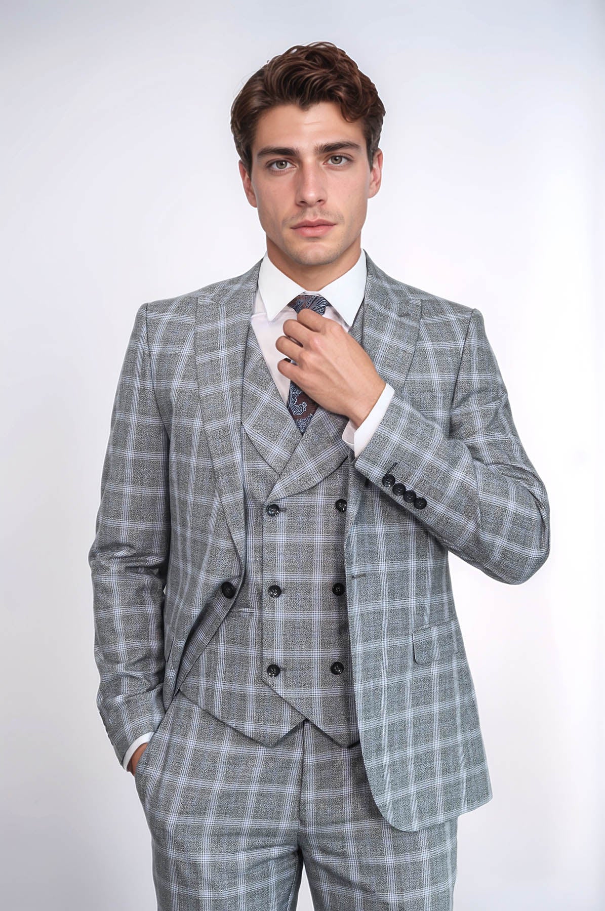 Double Breasted Grey Suit | Wessi