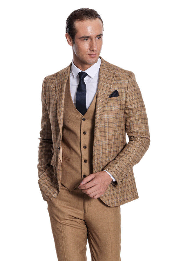 Checked Slim Fit Tan Men Suit - Wessi