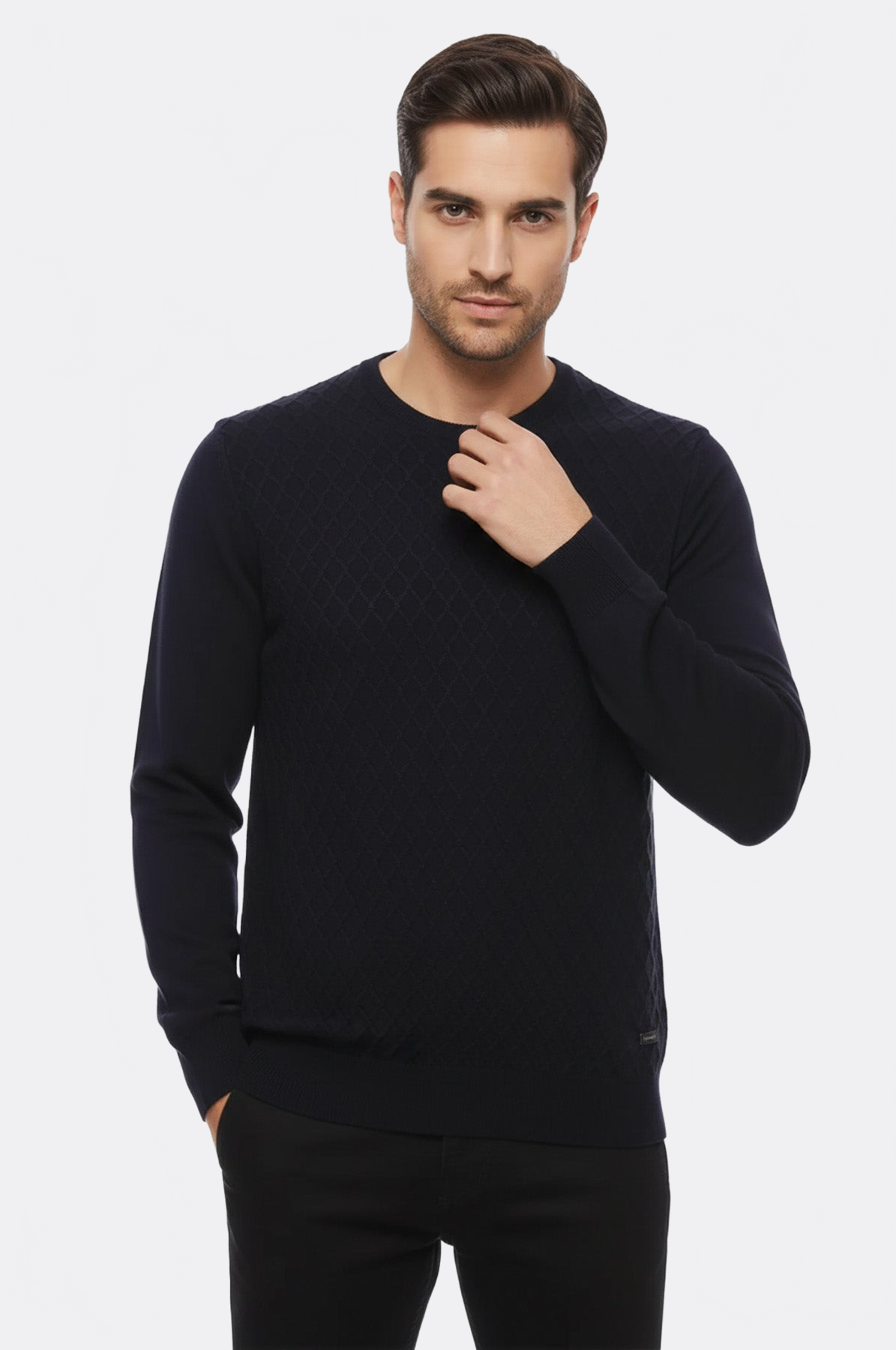 Diamond Pattern Circle Neck Navy Sweater - Wessi
