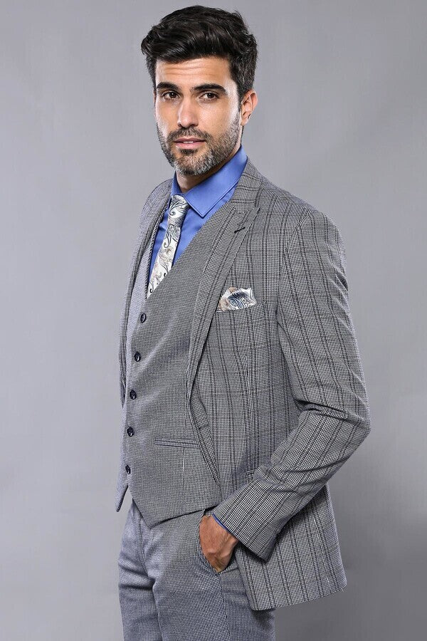 Plaid Navy Slim-Fit Vested Suit | Wessi