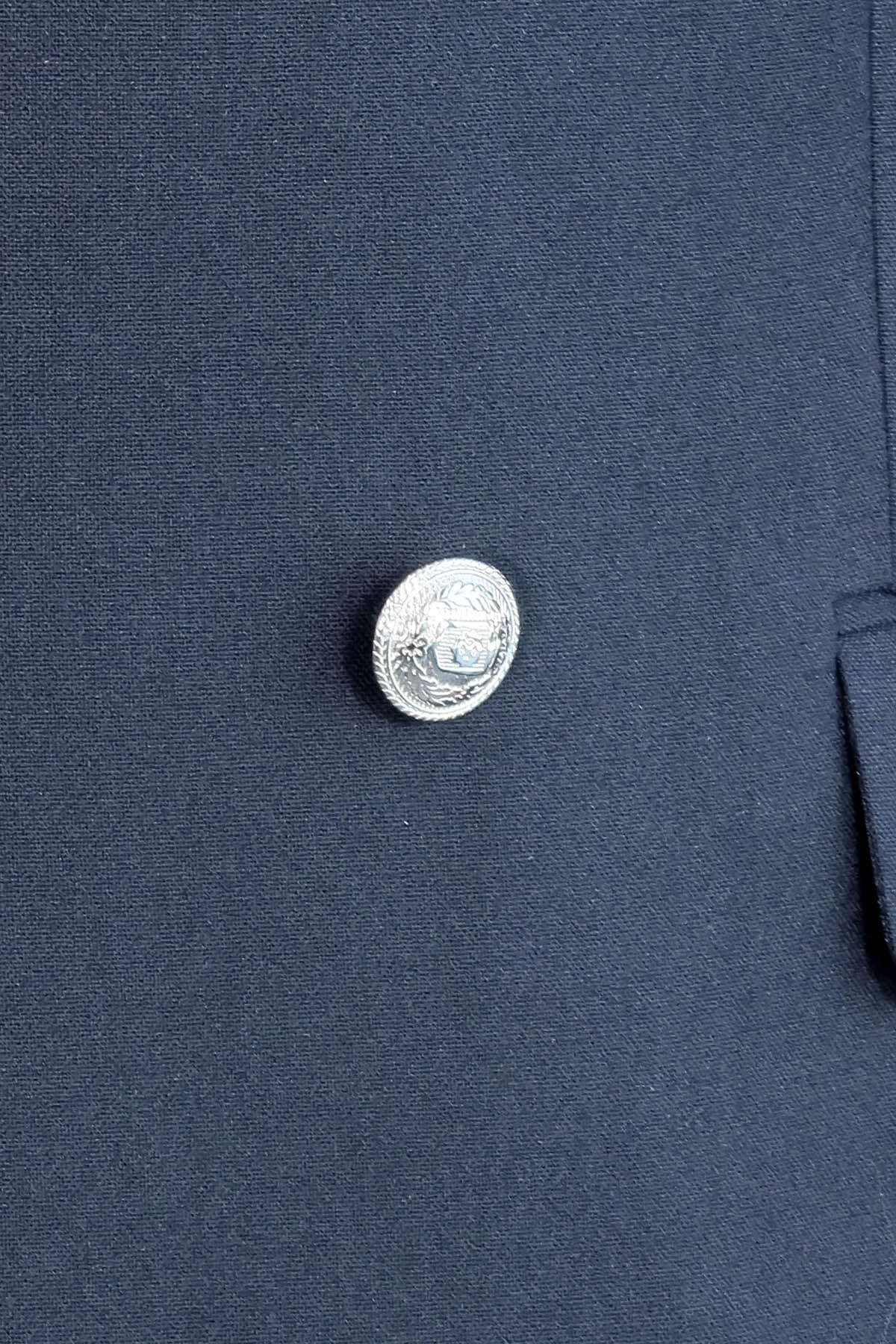 Slim Fit Double-Breasted Navy Men’s Suit with Silver-Tone Metal Buttons – Wessi