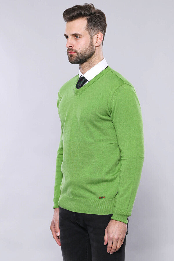 V Neck Dark Green Sweater | Wessi